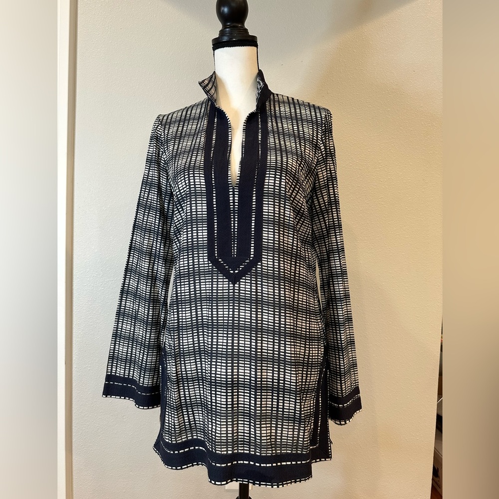 Tory Burch gauzy cotton tunic top with navy trim